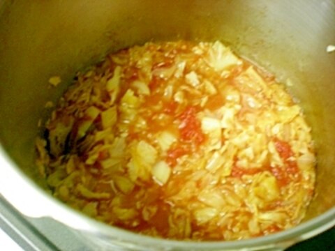 ツナとキャベツのトマト煮